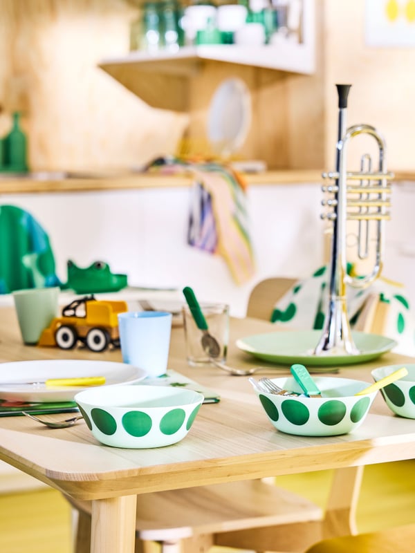 A white OFTAST plate in the NA